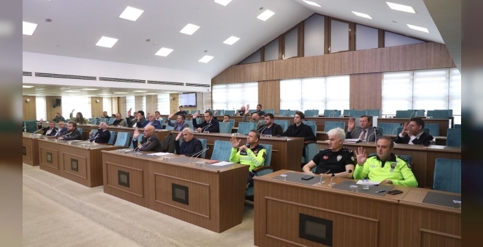 Ordu'da ulaşım atağı: Engelsiz üst geçitler, genişleyen bisiklet yolları ve 33 noktada trafik düzenlemesi!