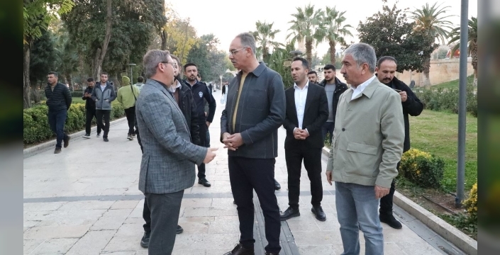 Şanlıurfa'da tarihi çarşı esnafı tedbirlere tam destek verdi: Akarbaşı Caddesi'nde düzen kalıcı olacak!