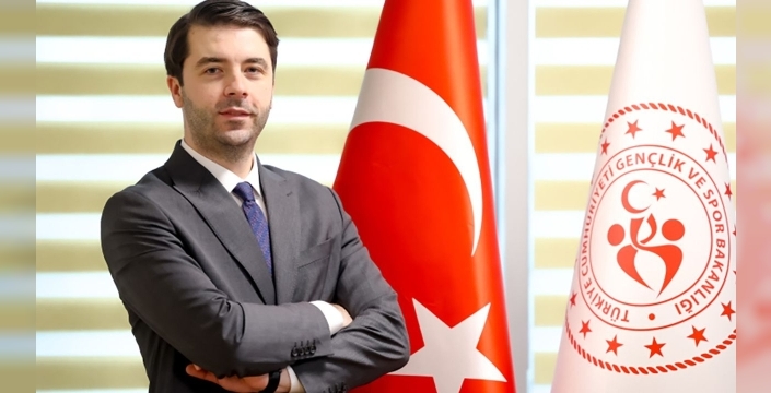 Şok seçim: Dr. Enes Efendioğlu Avrupa'da ikinci kez tahtı ele geçirdi! gençlik politikalarına yön verecek