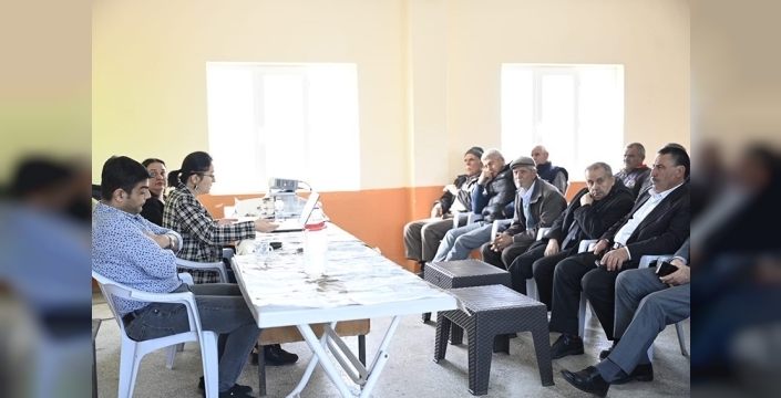 Uşak Üniversitesi, Yeniköy'de çiftçilerle bilimsel etkileşim sağladı