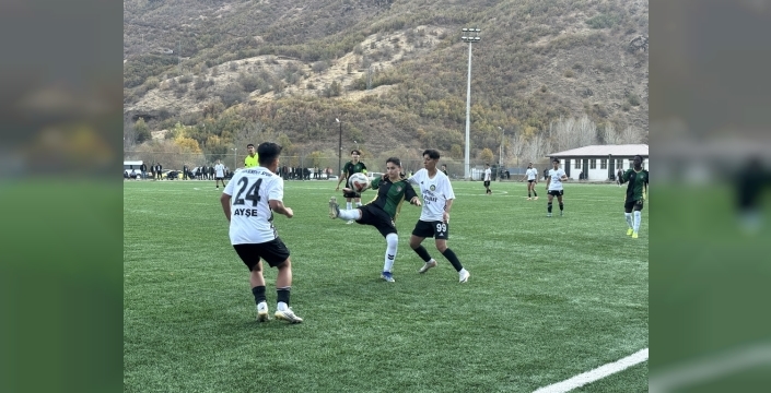 Yüksekova sk, Ünye kadın sk karşısında kalesini gol yağmuruna tuttu: 2-0!