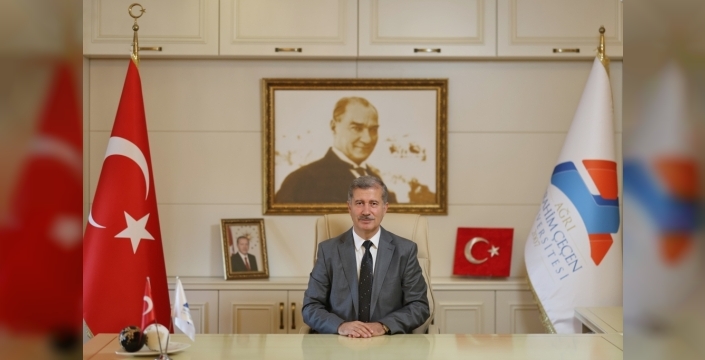 AİÇÜ Rektörü Gülçin ve Doç. Dr. Yıldırım, dünya sıralamasında zirvede yer aldı