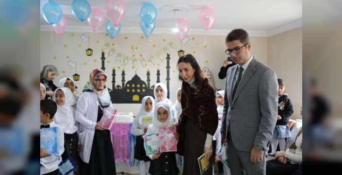Erciş'te minik öğrencilerin Kur'an-ı Kerim heyecanı