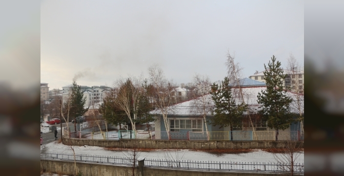 Karlıova beyaza büründü: Kar yağışı etkili oldu