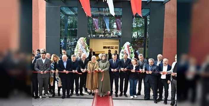 Manisa'da bir eğitim rönesansı: Özgen İzmiroğlu Kültür, Bilim ve Teknoloji Merkezi hizmete açıldı