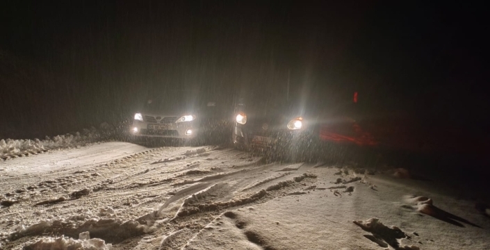 Muş'ta tipiye yakalanan 10 kişi ekiplerin müdahalesiyle kurtarıldı