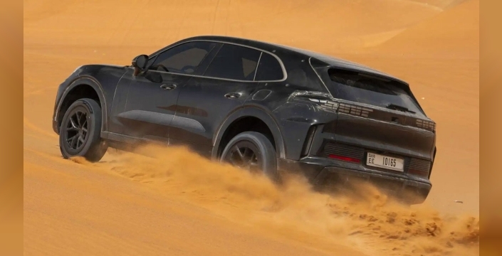 Porsche Cayenne Electric: Elektrikli arazi canavarı geliyor, performans beklentileri aşıyor!