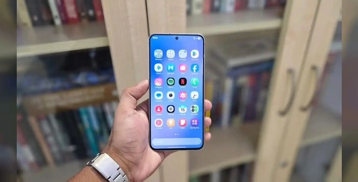 Samsung'un One UI 8.5 beta güncellemesi kullanıcıları şaşırttı: Aşırı ısınma ve performans düşüşü yaşanıyor