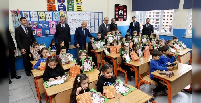 Başkan Güler, öğrencilerin karne sevincine ortak oldu