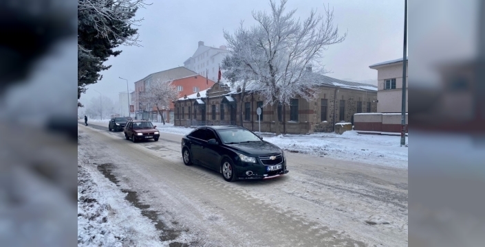 Doğu Anadolu buz kesti: 6 ilde dondurucu soğuklar hayatı felç etti