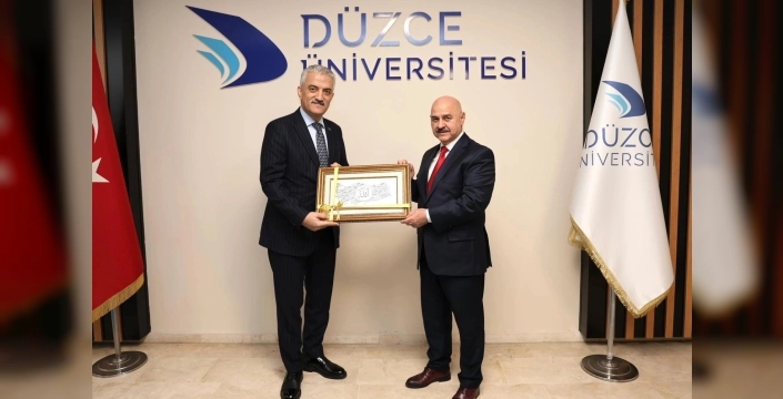 Düzce'de uyum mesajı: Vali Makas, üniversite rektörü Sözbir'i ziyaret etti