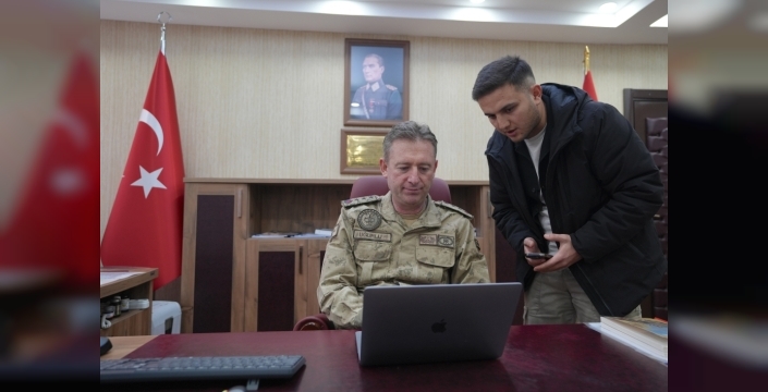 Erzurum İl Jandarma Komutanı'ndan 'Yılın Kareleri'ne Destek