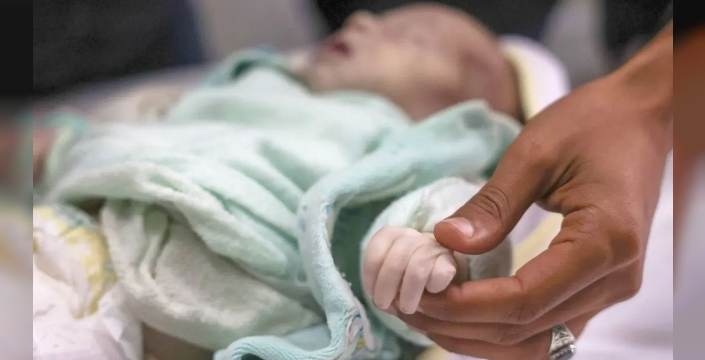 Gazze'de yürek burkan kayıp: 12 günlük bebek soğuğa yenik düştü