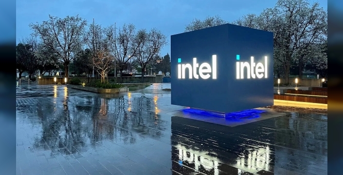 Intel'in 4. çeyrek sonuçları beklentileri aştı ama gelecek kaygıları hisseleri vurdu