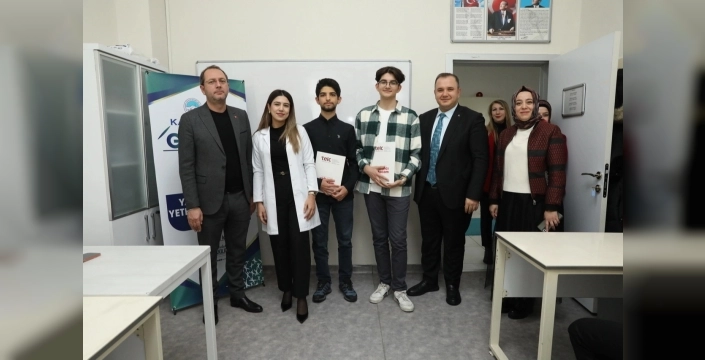 KAYMEK'ten uluslararası başarı: Almanca kursiyerleri belgelerini aldı