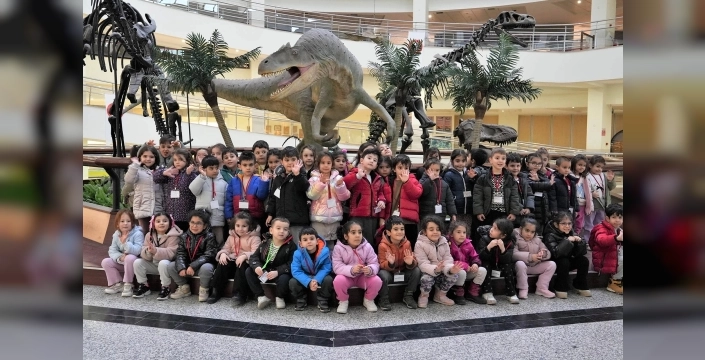 Keçiörenli minikler tabiat tarihi müzesinde keşif yolculuğuna çıktı