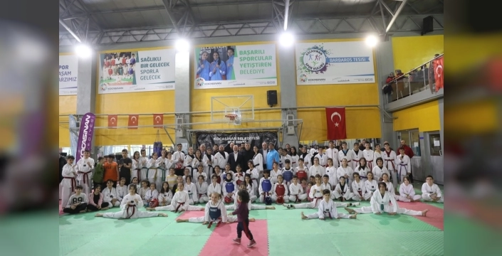 Kocasinan'dan çıkan taekwondocular, Alanya'da madalyaları topladı!