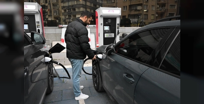Manisa elektrikli araç şarj istasyonlarıyla geleceğe hazırlanıyor