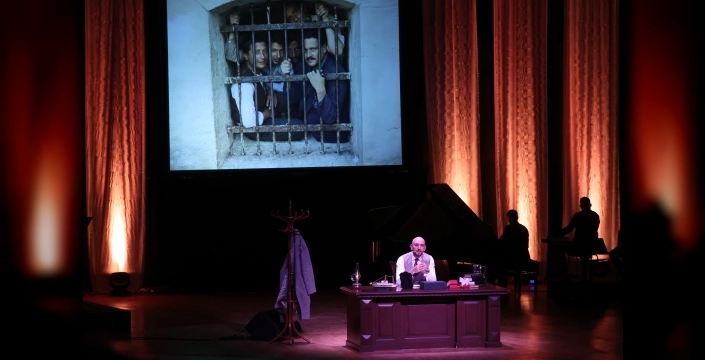 Nazım Hikmet'in rüyası Antalya'da sahnelendi, seyirciler duygu seli yaşadı
