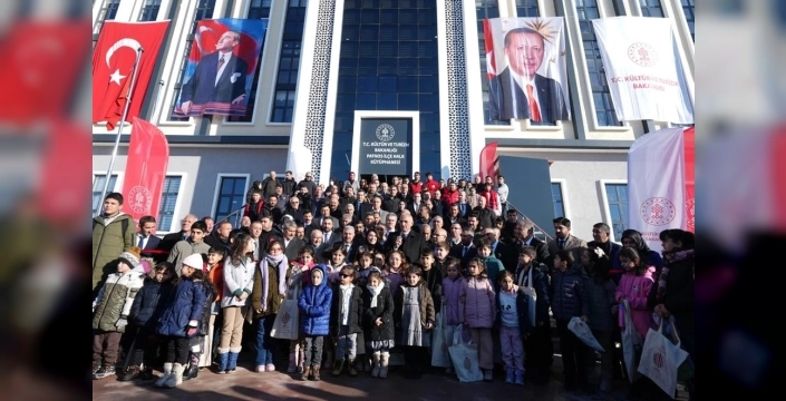 Patnos'a 40 bin kitaplık modern kütüphane açıldı