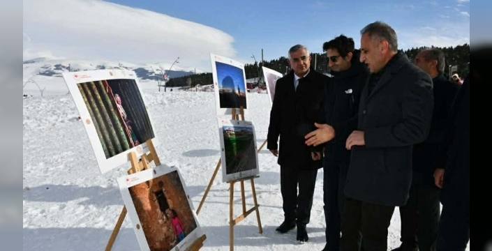 Sarıkamış'ta Kristal Karlar Üzerinde Eşsiz Bir Fotoğraf Şöleni