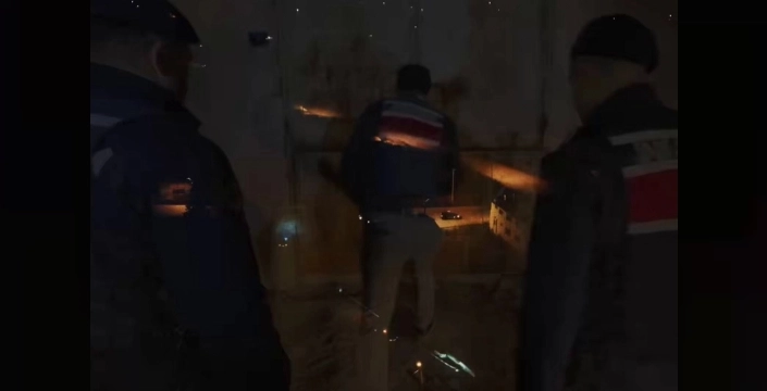 Uyuşturucuyla dev mücadele: 23 ilde nefes kesen operasyon, milyonlarca hap ele geçirildi!