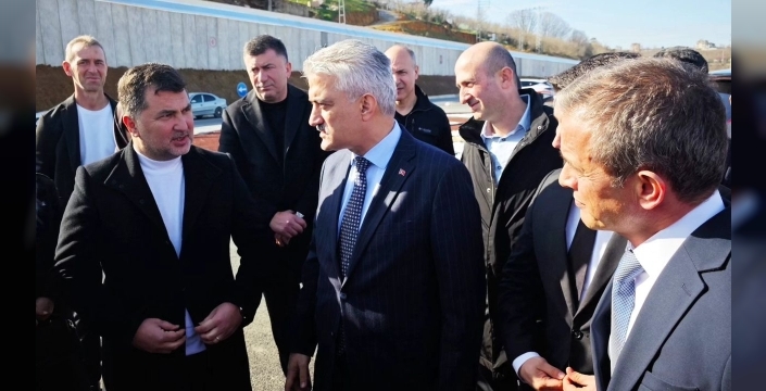 Vali Makas ve Milletvekili Öztürk, Akçakoca'daki kritik kavşakta incelemelerde bulundu