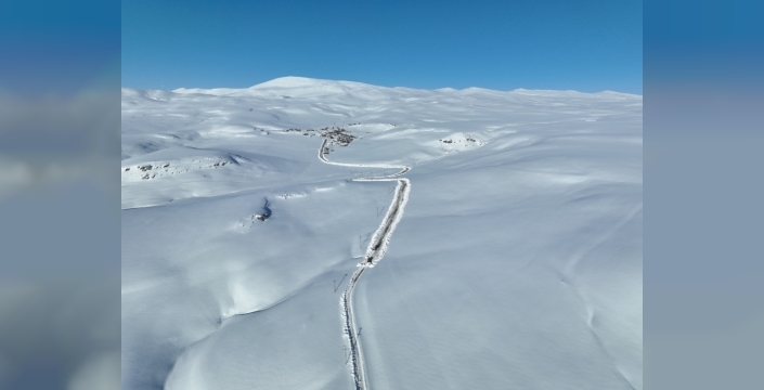 Ağrı beyaza büründü: 41 köy yolu karla kapandı