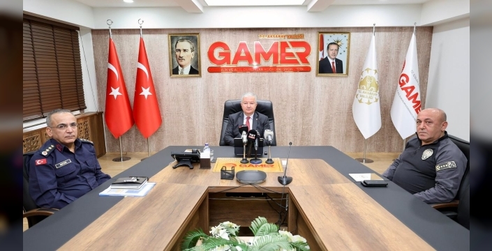 Aksaray Valisi Duru, asayiş karnesini açıkladı: Suç oranlarında dikkat çeken düşüşler