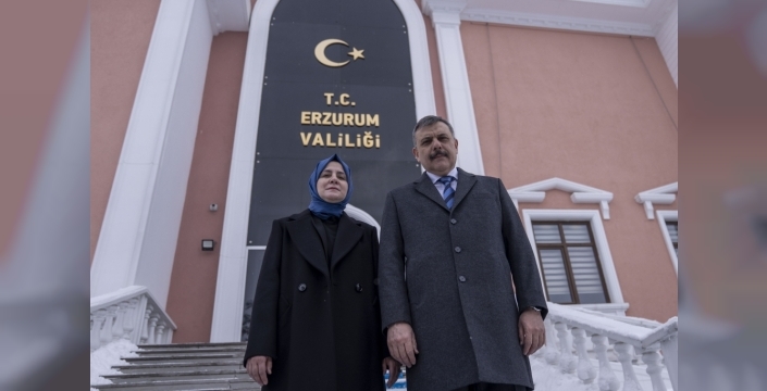 Bakan Çiftçi, Erzurum'dan gözyaşlarıyla ayrıldı: 'Kalbimi burada bırakıyorum