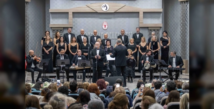 Bornova'da 'İzmir'in Değerleri' konseri: Laiklik bel kemiğimizdir