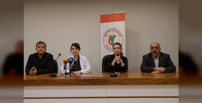 Bursa'da sahte profesör skandalı: Tabip Odası, sahte belgelerle konuşan kişi hakkında savcılığa başvurdu