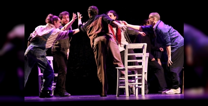 Bursa'da Tanpınar yılı başladı: 'Üç Nefeslik Rüya' seyirciyi büyüledi