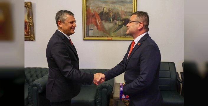 CHP lideri Özel'e Kumluca'dan acil destek çağrısı: Afetler tarımı vurdu