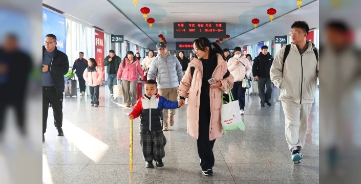 Çin'de Bahar Festivali Seyahati: Milyarlarca Kişilik Göç, Değişen Bir Ülkenin Aynası Oluyor