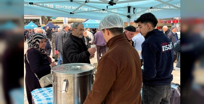 Deprem şehitleri Kocaeli'de unutulmadı: Sıcak çorba ile anıldılar