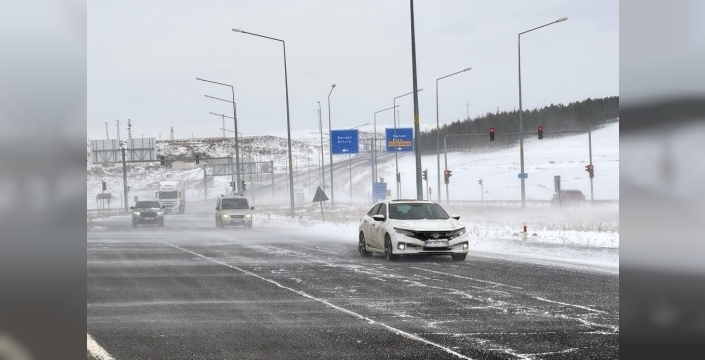 Doğu Anadolu'da kar etkisini gösterdi