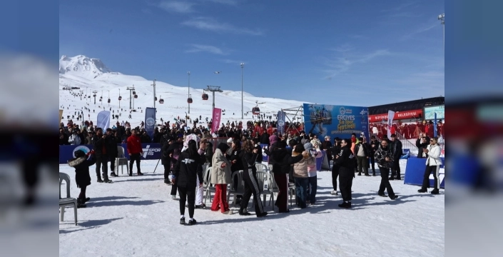Erciyes'te kış festivali coşkuyla sona erdi