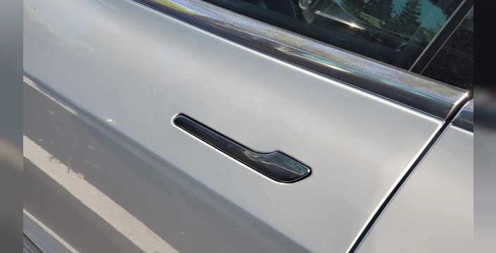 Güvenlik Kabusu: Çin, otomobillerde 'gizli kapı kolu' trendine yasak getiriyor!