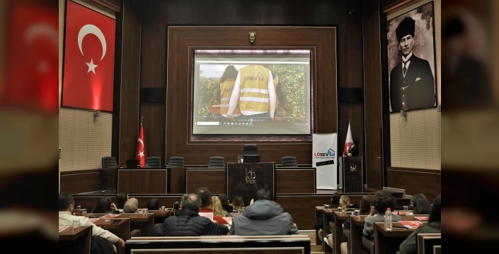 Keçiören'de LÖSEV semineri: Lösemi farkındalığı ve gönüllülük vurgusu