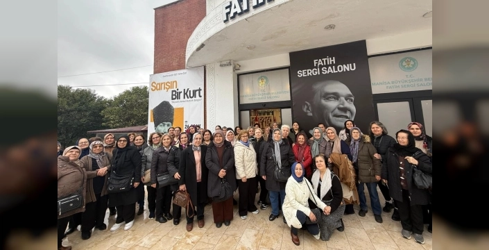 Manisa'da 352 kadın 'Sarışın Bir Kurt' sergisinde tarih ve sanatla buluştu