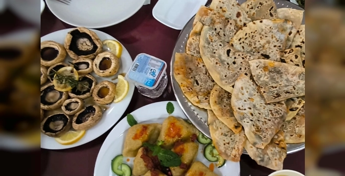 Mardin'de kadın aşçılar vegan lezzetlerle şov yaptı