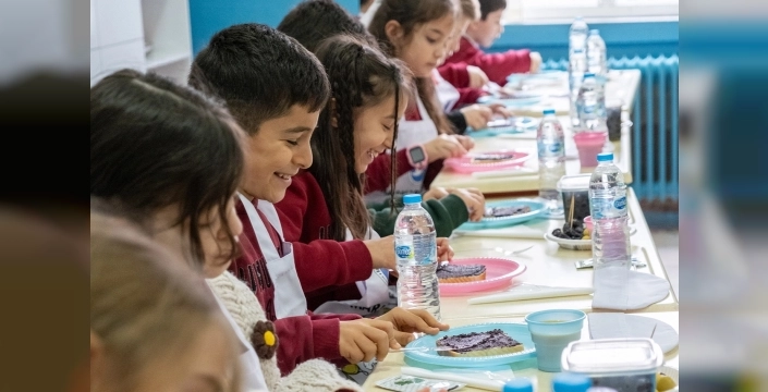 Marmarabirlik, çocuklara zeytini tanıtan projeye başladı