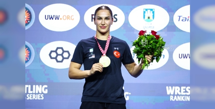 Milli güreşçi Buse Tosun Çavuşoğlu'ndan büyük başarı: Akkök Holding şirketleri de tebrik etti