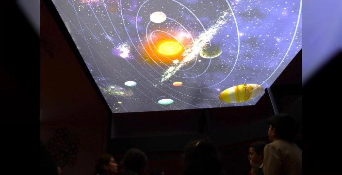 Minikler uzayın sırlarını keşfetmek için Maltepe'de bir araya geldi