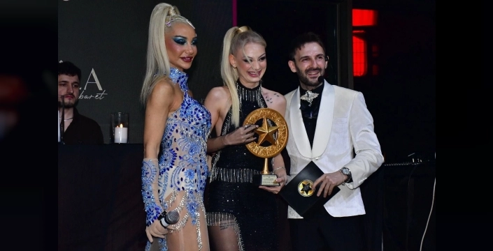 Nevide Çiçek'ten ilham veren ödül konuşması: Kadınlar her alanda var olabilir!