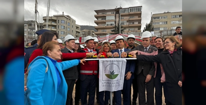 Osmangazi'de annelerin yüzünü güldürecek yeni kreşin temeli atıldı