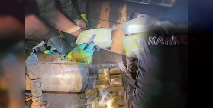 Şırnak'ta tarihi narkotik operasyonu: 142 kilo metamfetamin ele geçirildi, 2 şüpheli yakalandı