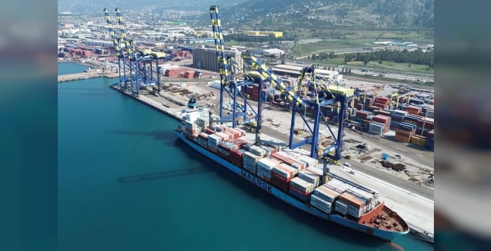 Türkiye limanlarında yük trafiği coştu: 2025'te rekor artış!