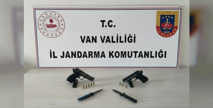 Van'da Evden Silah ve Mühimmat Fışkırdı: Şüpheli Gözaltında